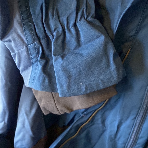 Lululemon Jacket - Picture 9 of 10